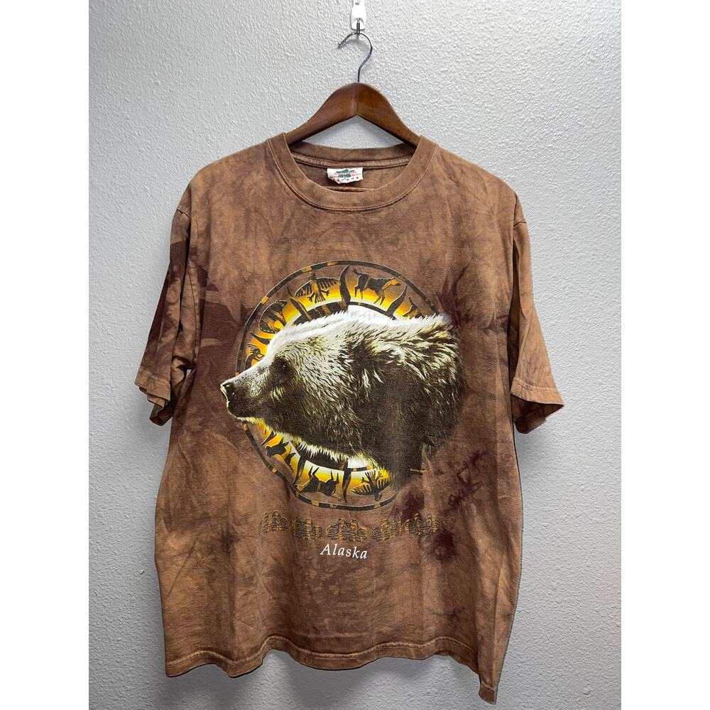 Vintage Alaska Bear Shirt Grizzly Brown bear Quality Goods Canada Made Tee 90s L